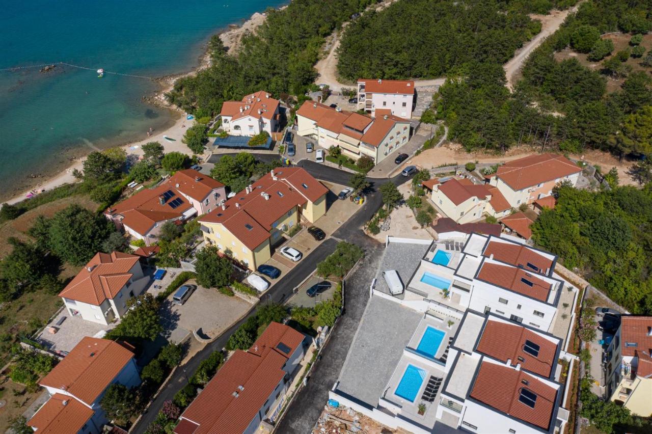 Villa Manhattan Dobrinj Exterior foto